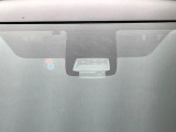 【トヨタセーフティセンス】走行中に前方の車両等を認識し、衝突しそうな時は警報とブレーキで衝突回避と被害軽減をアシスト。より安全にドライブをお楽しみいただけます。