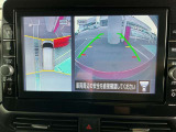 アラウンドビューは4方のカメラで真上から車を見たようにモニタで確認ができる日産自慢の装備です。周辺の安全確認、小さなお子様や障害物も確認できるので、駐車のしやすさだけでなく、事故防止にも役立ちます♪