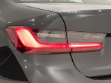 BMW伝統のL字型テールライト