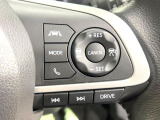 【レーダークルーズコントロール】高速道路での長距離走行が楽に!!自動で速度を保つクルーズコントロールが、衝突軽減システムと連携し、前方の車両を感知して車間を保つように速度調節してくれます!!