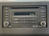 純正CDチューナー付き。ナビなどへの変更等も承っておりますのでお気軽にご相談ください。