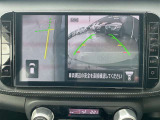 アラウンドビューモニターは自車の前方・側面映像をモニタ-に映して離合時・駐車時などにとても便利です。