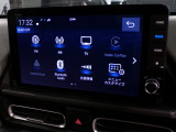 CD、DVD、Bluetooth、AM、FM、AUX、スマートフォン接続ができます。