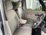 運転席・助手席の方が座るシートです。実際お座りいただくのが、分かりやすいと思います。お気軽にご来店ください