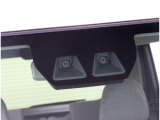 衝突回避支援ブレーキ機能・車線逸脱警報など安心をサポートしてくれるスマートアシストを装備!!
