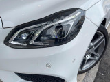 ●LEDヘッドライト:高寿命LEDヘッドライトで、安全運転を支える良好な視界を!