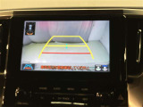 いまや必須装備「ナビゲーション」搭載!知らない場所にスイスイッとドライブ。もう、これなしではハンドルを握れませんね!でも運転中の操作は危険ですのでご注意ですね☆
