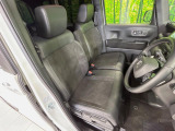運転席シート廻りは使用感も少なく、良好な状態となっています。丁寧に使われていたことがよくわかりますね。