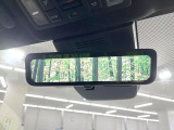 【デジタルインナーミラー】後席の大きな荷物や同乗者で後方が確認しづらい時でも安心!カメラが撮影した車両後方の映像をルームミラー内に表示。クリアな視界で状況の確認が可能です!