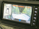【パノラミックビューモニター】専用のカメラにより、上から見下ろしたような視点で360度クルマの周囲を確認することができます☆死角部分も確認しやすく、狭い場所での切り返しや駐車もスムーズに行えます。
