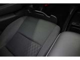 急ブレーキ時などに助手席に置いたバッグや荷物の脱落防止に役立ちます♪