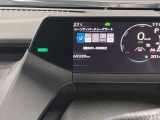 視認性に優れたメーターを採用しており、走行中でも車速や情報が分かりやすく表示されます。運転時の視線移動をむりのない範囲に抑え、快適で安心感のあるドライブをサポートします。