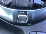 ドライブセレクションを搭載。SPORTモードにすると自動的に低いギアに設定。アクセル操作に対して力強い加速が得られます。