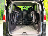 普段のお買い物や通勤、送迎等に十分な荷室スペースを確保しております。セカンドシートを倒すと、大きな荷物の積載も可能です♪