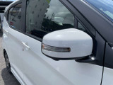 ☆ 【ウィンカー付きドアミラー】 周りに「ウインカー&ハザード」を気づいてもらえるお洒落&安全確保のアイテムです ☆