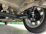 お車を安心してお乗りいただく為には、足回りの定期点検が欠かせません。サービスサポート(有償保証)では無料点検もご提供しており、安心のカーライフをお過ごしいただけるサポート体制が整っています。