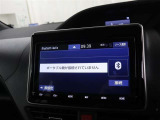 Bluetoothもついてるので、携帯と繋いで好きな音楽聞けます。