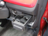 運転席のカップホルダーです。