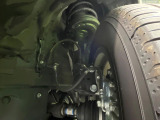 お車を安心してお乗りいただく為には、足回りの定期点検が欠かせません。サービスサポート(有償保証)では無料点検もご提供しており、安心のカーライフをお過ごしいただけるサポート体制が整っています。