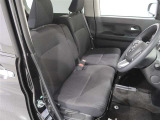 見通しのよいすっきりとした視界で、誰でも運転しやすいです。運転のしやすさは疲れにくさにも繋がりますよ♪