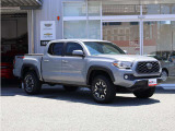 タコマ ダブルキャブ TRDオフロード 3.5 V6 4WD 