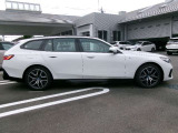 当社の新車販売下取車を多く扱っております。しっかりと整備され、大切に乗られた認定中古車を是非ご覧ください。営業スタッフ3名事務2名で毎日元気に営業しております。お気軽にご来店いただけたら幸いです。