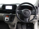運転席廻りです。