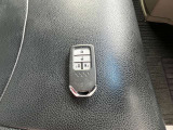 スマートキーになります。ドアの施錠が楽々です。