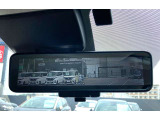 インテリジェント ルームミラーです。車両後方のカメラ映像をミラー面に映し出します。