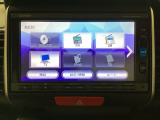 ナビゲーションはフルセグTV対応のGathers純正メモリーナビを搭載しています。Bluetoothオーディオ機能がありますので、スマートフォンなどの音楽も再生できます。