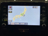 ディスプレイオーディオやカーナビは、現代のドライブにおいて欠かせない装備のひとつです。初めての場所でも迷いにくく、快適なルート案内で運転をサポートします。移動中のエンターテインメント性も高まります。