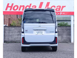 ワイド&ローを印象づける専用リアバンパーにより走りの良さを主張しております!
