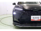 フロントの存在感を際立たせるBi-BeamLEDヘッドランプ+LEDクリアランスランプ+ヘッドランプクリーナー。オートライト、オートレベリング機能付ですので面倒なヘッドライトの切替えは不要です。