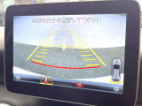 ●ガイドライン付きバックカメラ:不安な駐車もこれで安心!ガイドライン付きなので狭い箇所での駐車もラクラクです!