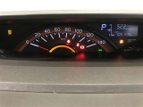 とっても見やすいメーターです。ドライブも楽しみになりますよ♪