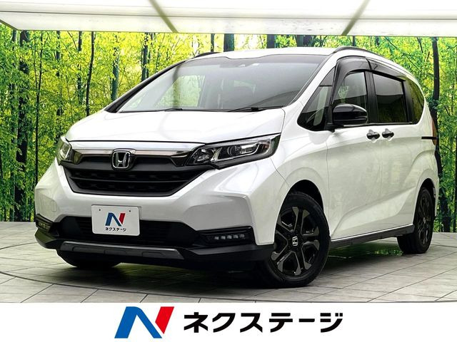 フリード 1.5 ハイブリッド クロスター ブラックスタイル