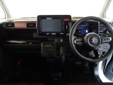 【メーター廻り】シンプルで飽きないデザイン、運転中も視界の邪魔にならない構造になっているので運転に支障もありません♪