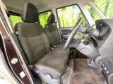 運転席シート廻りは使用感も少なく、良好な状態となっています。丁寧に使われていたことがよくわかりますね。