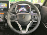 【ステアリングスイッチ】運転中、前方から目線をそらすことなく、オーディオ等の操作が可能な便利機能!安心&快適なドライブを演出してくれます♪