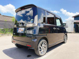 お客様のご予算帯に合わせたお車を常時100台以上取り揃えています!当社のスタッフがお客様のお車選びをしっかりサポートしご提案させていただきます!