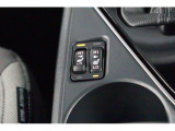 運転席・助手席のシートヒーターも装着されてます。