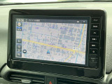 【日産純正の大画面ナビゲーション!】遠くへのお出かけする際の心強い味方です!自車位置の確認はもちろん、Bluetooth接続や機能も充実。大きな画面で各操作もしやすく安心です。