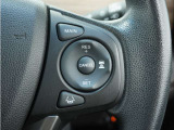 ◆アダプティブクルーズコントロール◆予め設定した車速内でクルマが自動的に加減速。前走車との適切な車間距離を維持しながら追従走行します。【LKAS】車線維持支援システムでステアリング操作を支援。