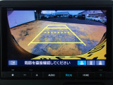 ◆【リアカメラ】が装着されています。リバースに入れるだけで映ります。後方の安全確認や、狭い駐車場での車庫入れ、雨の日や夜間など視界の悪い時に便利です。安全にバックする為には欠かせない装備です。