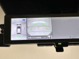 ルームミラーにクリヤーなカメラ映像で後方視界サポート!車両周囲安全確認にも役立つ、アラウンドビューモニター映像 スマート・ルームミラー装備!