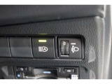 スイッチ類もきれいに。車内もボディも隅々までクリーニング。