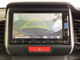便利な3ビュー切り替え、ガイド線表示付きのバックカメラです。後退時、後方の視界をサポートします
