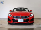 【キドニーグリル】BMWは約90年もの間、ほぼ全ての車両にひと目でBMWだと分かるこの特徴的なフロントグリルが備えられ、デザイン・アイコンとして親しまれてきました。