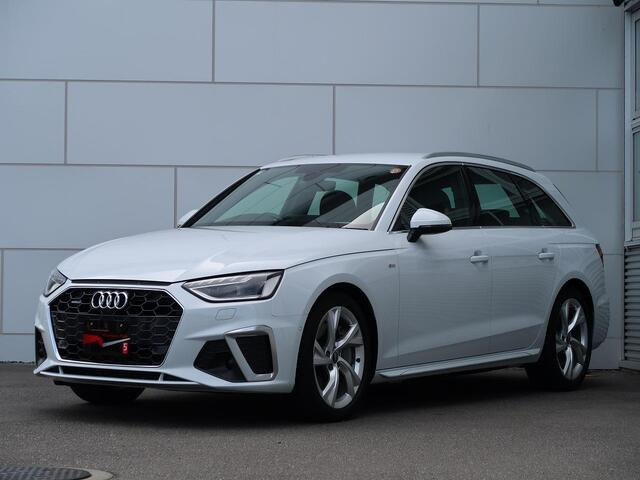 A4アバント45 TFSI クワトロ Sライン 4WD