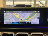 バックカメラにより駐車時の後方確認も楽にできます。